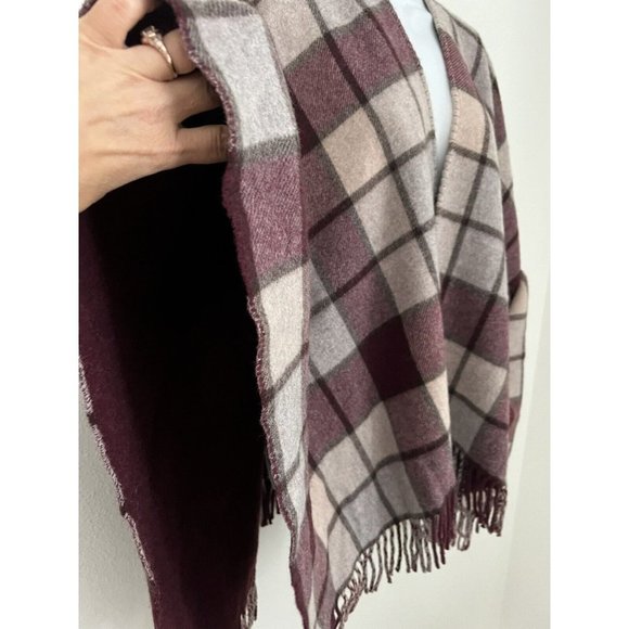 Talbots Burgundy Plaid  Wool Cape Wrap Fringed Beautiful Italy One Size - Picture 3 of 7
